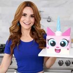 Rosanna Pansino on Instagram: "Had so much fun unboxing some