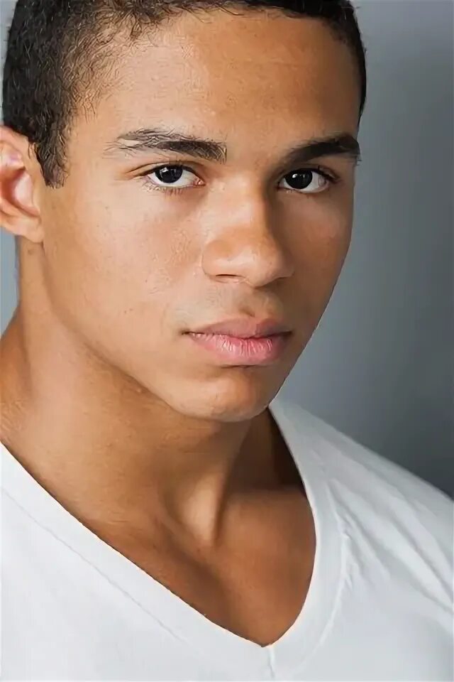 Noah Gray-Cabey Contact - Actor Noah Gray-Cabey Bio