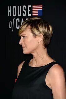 More Pics of Robin Wright Short Cut With Bangs (21 of 27) - 