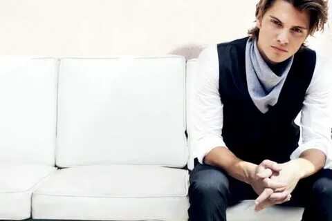 Picture of Luke Grimes