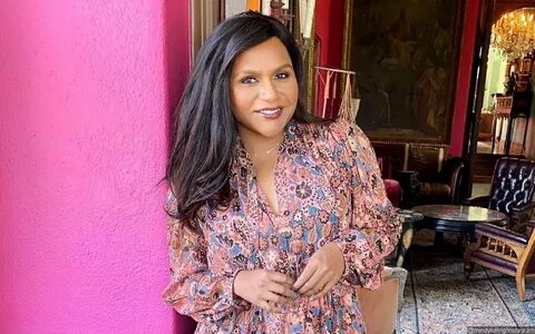 Mindy Kaling 'Learned a Lot' From Hiding Her Pregnancy Amid 