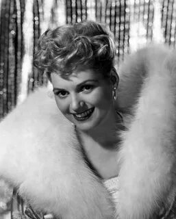 Judy Holliday Judy holliday, Movie stars, American actress