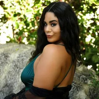 Jessica Marie Garcia See Through & Sexy (36 Photos) - Celebr
