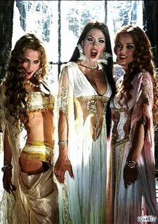 Marishka, Verona & Aleera Van Helsing Vampire bride, Sexy va