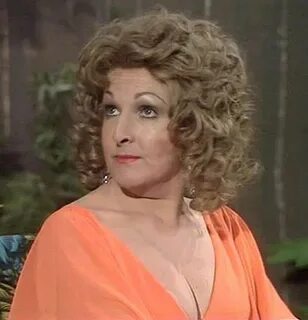 penelope_keith_3.jpg 532 × 553 pixels Penelope keith, Penelo