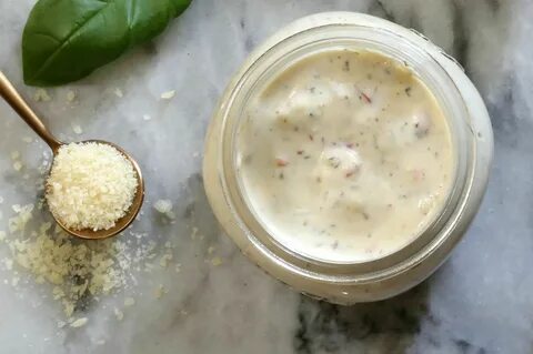 This Garlic Parmesan Sauce Is the Dip All Chicken Wings Need