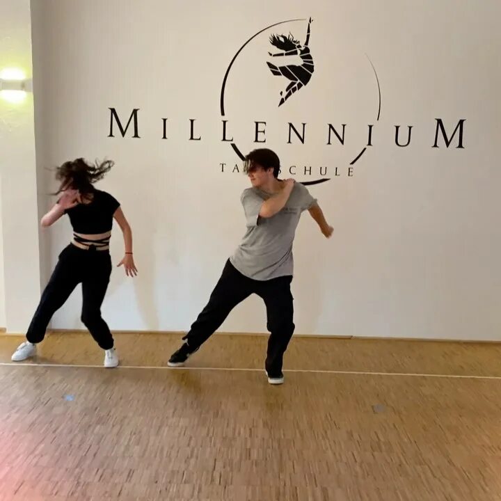 MillenniuM Tanzschule в Instagram: "BEGGIN - @madconofficial 🤯 (step ...