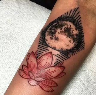 48 Magnificent Moon Tattoo Designs & Ideas - TattooBlend Moo