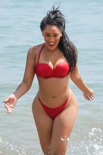 Natalie-Nunn-Sexy-Red-Thong-Bikini-Vacation-Beach-Spain-Kano