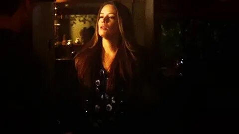 Holly marie combs GIF - Find on GIFER