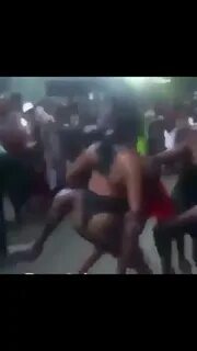 Man Cries As Lady Grabs Him By Waist And Smashes Her B*tt On