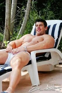 Zeb Atlas Feet (10 photos) - men.feet.wiki