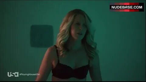 Jessica St. Clair Underwear Scene - Playing House (0:25) Nud