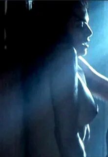 Melinda Clarke ("The OC") showing cute boobs