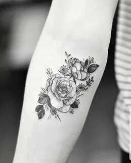 Татуировки цветочки (58 фото)