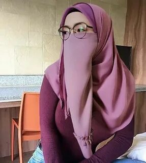 Pin oleh Silvia vasco 90 di thumblr di 2021 Gaya hijab, Mode