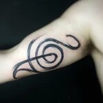 40 Inspiring Hakuna Matata Symbol Tattoos & Its Meaning