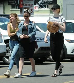 EMMA STONE, MARTHA MACISAAC and SUGAR LYN BEARD Out in Los A