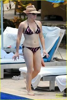 Megan hilty topless 💖 Megan Hilty: Bikini Cuddling in Hawaii