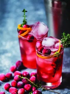 Santa's Favorite (Cranberry Gin Cocktail with Thyme) in 2020