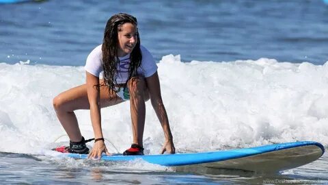 Surfer Girl Wallpapers Wallpapers - Most Popular Surfer Girl