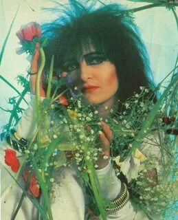 Pin by Михайло on les mistons Siouxsie sioux, Siouxsie & the
