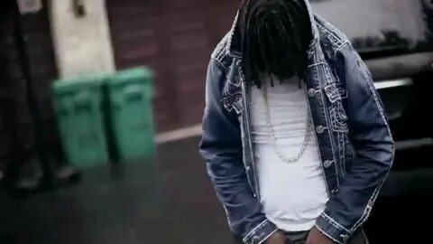 Chief Keef Dancing to "Love No Thotties" - YouTube