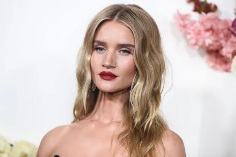 Рози Хантингтон-Уайтли (Rosie Huntington-Whiteley) на премии