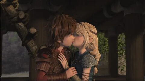 Hiccup and Astrid's romantic kiss moment How train your drag