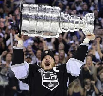 LA Kings crowned Stanley Cup champions for 1st time, elimina