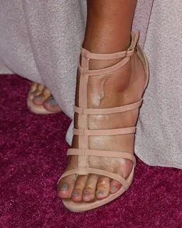 Maria Menounos Feet (11) - Celebrity Feet Pics