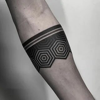 Pin by vanda pertl on Antebrazo Pattern tattoo, Armband tatt
