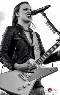 Pin by Nic Le Poidevin on Halestorm Lzzy hale, Halestorm, Ha