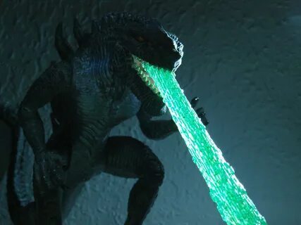 Купить Godzilla 1998 Green Atomic Breath effect piece на Аук