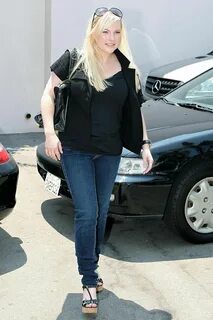31 Sexy Meghan McCain Feet Pictures will prove that she is t
