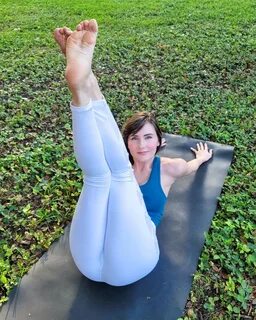 Jamie Marie Yoga - Foot Models - Social Media Feet