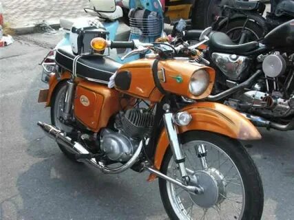 MZ ES125 Classic Motorcycle Pictures