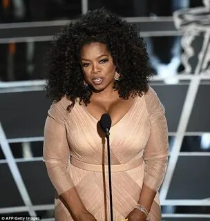 Oprah Winfrey jumps the security line at the Academy Awards 