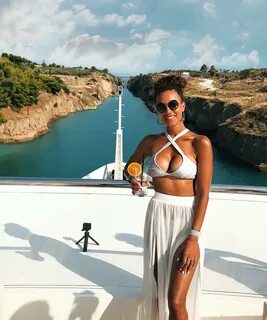 Heather hemmens bikini 🍓 The Hottest Heather Hemmens Photos Around The Net - 12t