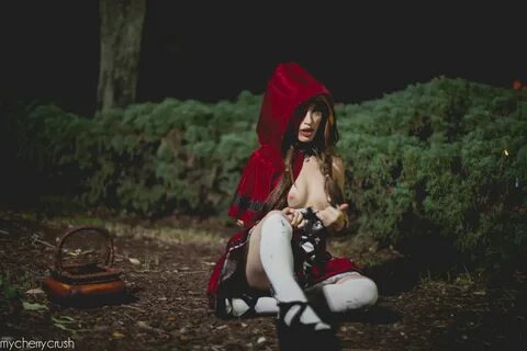 Free In The Woods Little Red Riding Hood Nude - Heip-link.ne