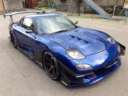 Mazda rx7 FD spirit R with the RE Ememiya body kit with vort