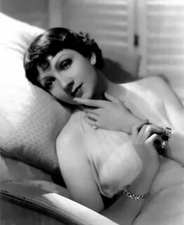 Charming Photos of Claudette Colbert in the 1920s and 1930s 