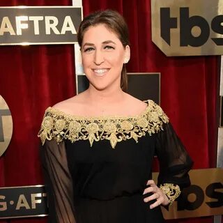 Mayim Bialik : Celebrity Game Face Mayim Bialik Teammate Are