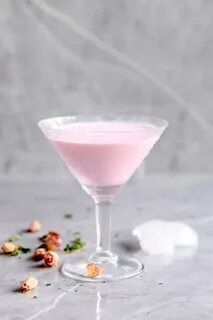 Satisfy Your Sweet Tooth With a Pink Squirrel Cocktail Recip