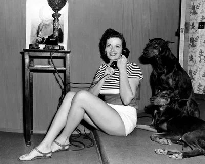 Jane Russell Old hollywood actresses, Jane russell, Hollywoo