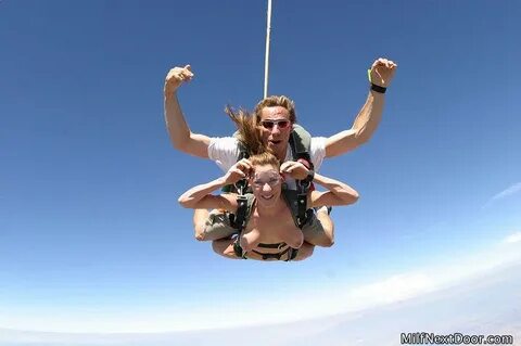 naked skydiving 29