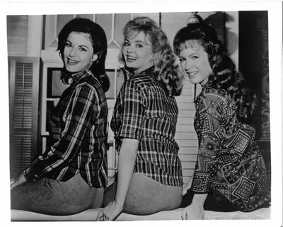 Linda Kaye Henning, Jeannine Riley & Pat Woodell - Sitcoms O