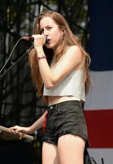 Alana Haim image