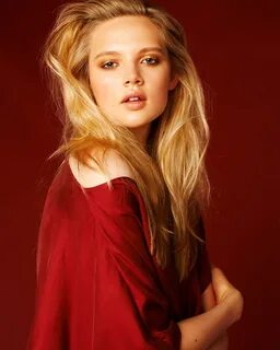 Fashion Quarterly Model profile: Holly Rose Emery