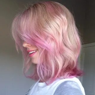 Pink hair is always perfect! This is amazing! I might do thi